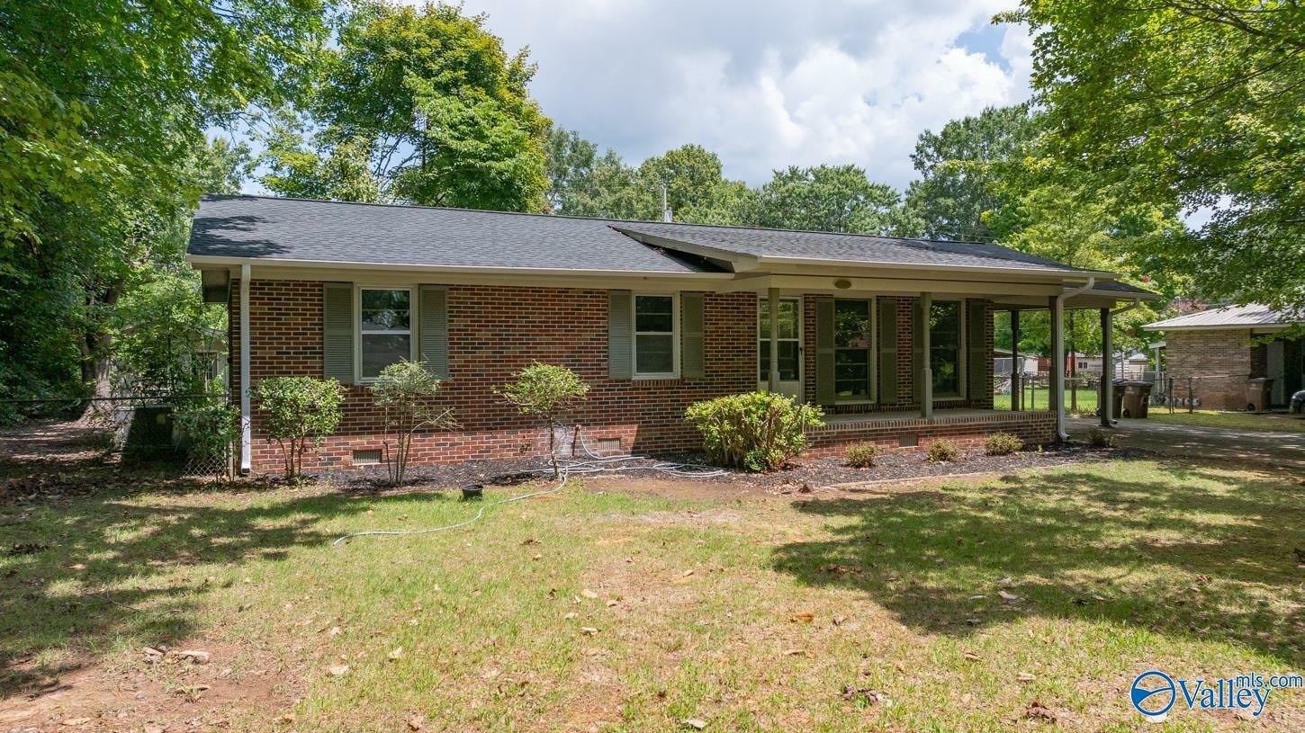 Property Photo:  322 Robinson Street  AL 35601 