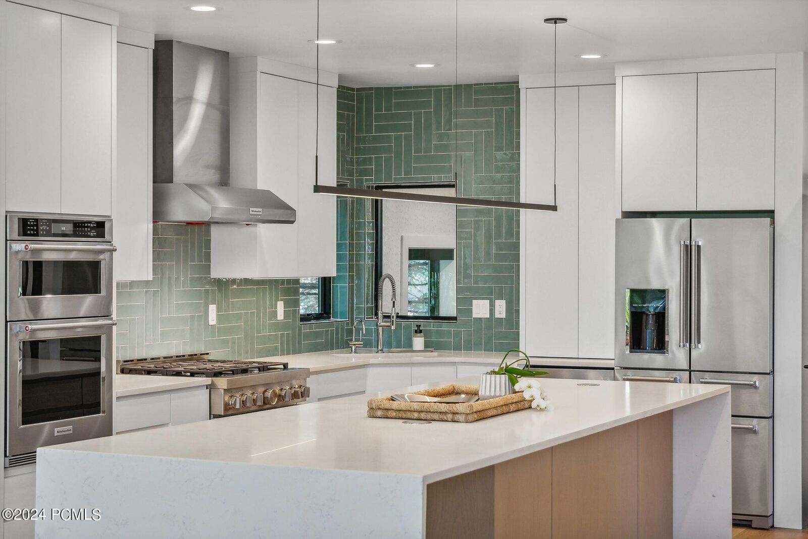 Property Photo:  5480 Cross Country Way  UT 84098 