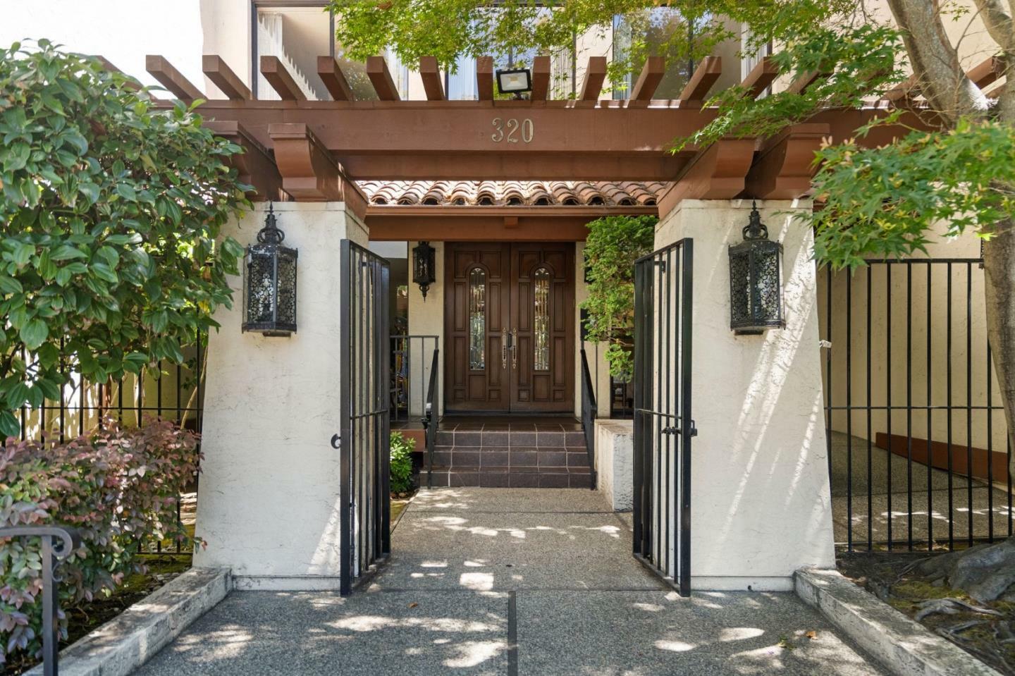 Property Photo:  320 Elm Street 108  CA 94401 