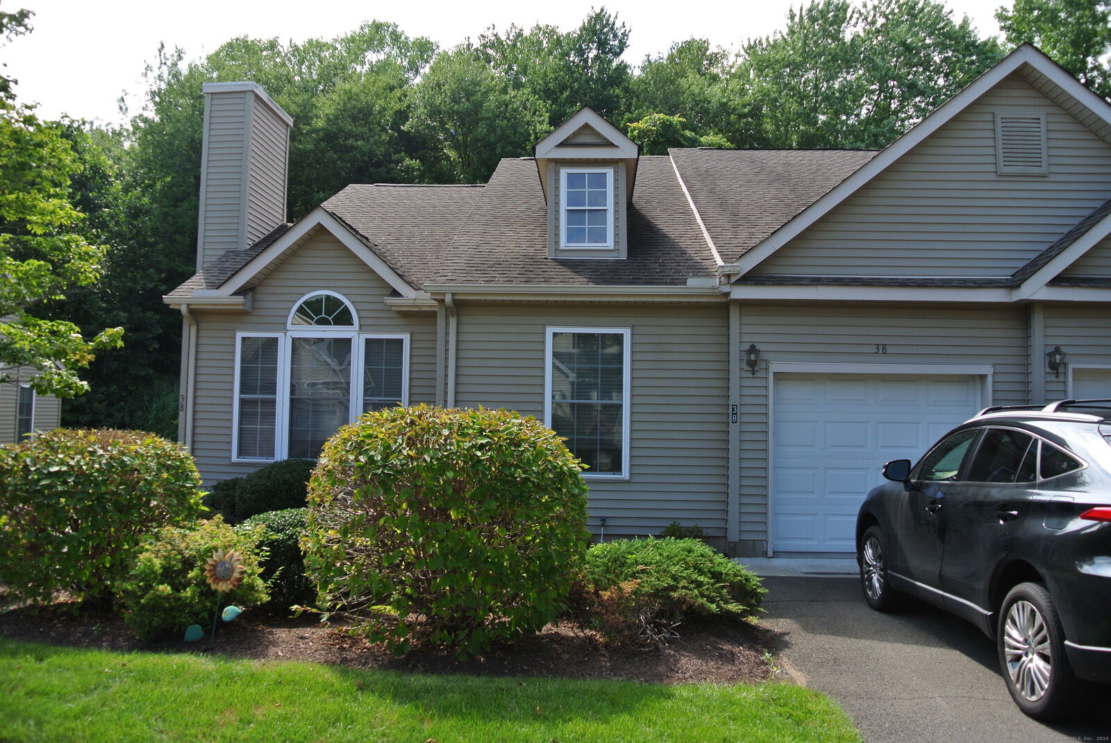 Property Photo: 25 Hamden Hills Drive 38 CT 06518