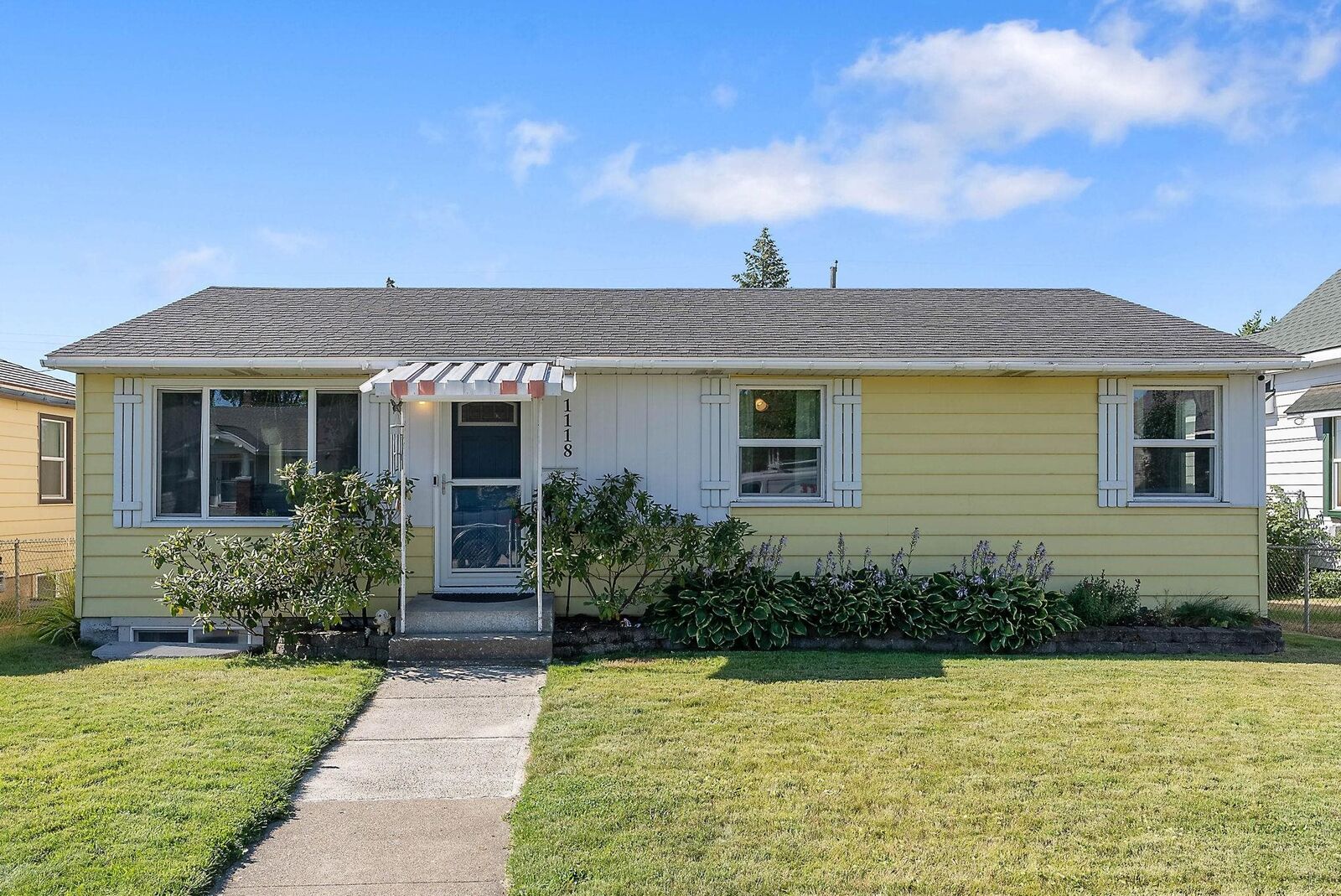 Property Photo:  1118 E Gordon Ave  WA 99207 