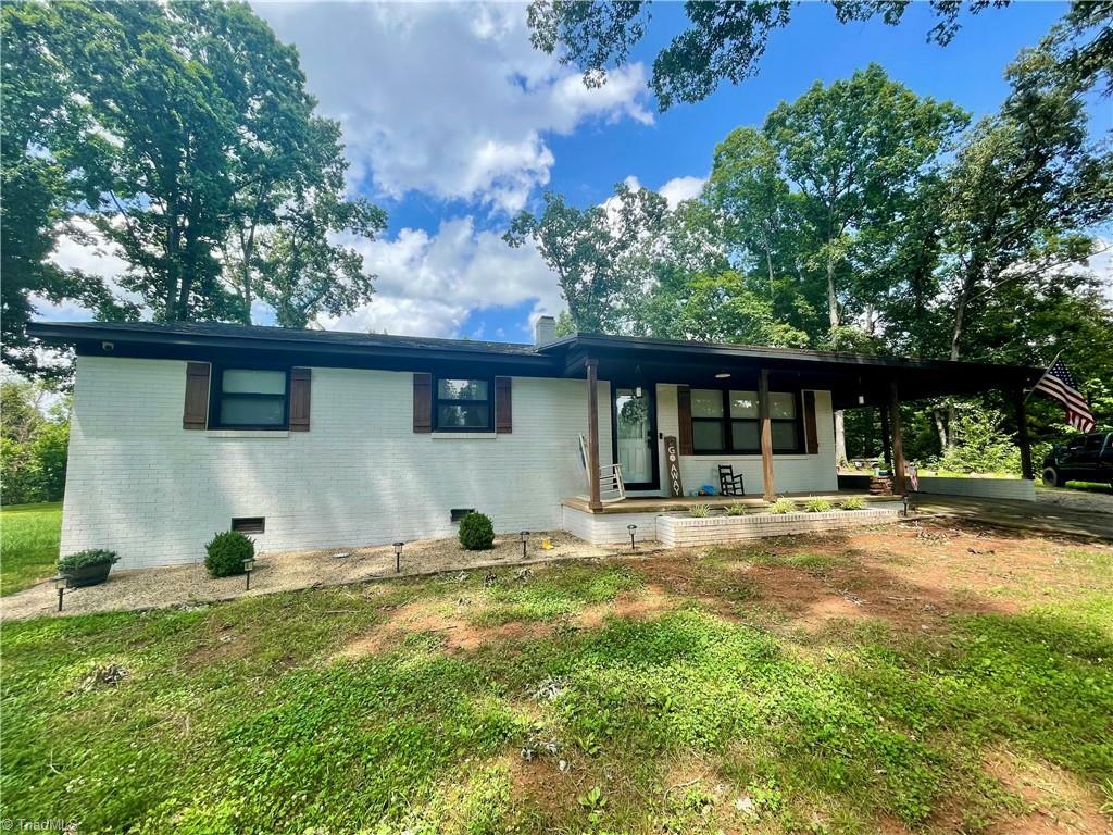 Property Photo:  3208 Jurney Avenue  NC 28677 