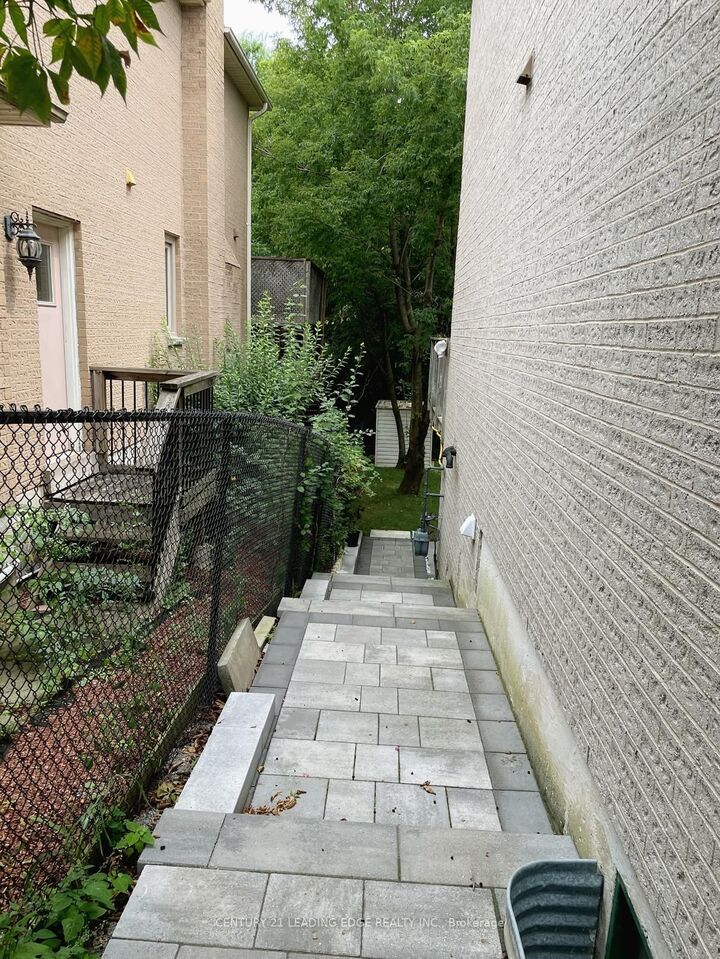 Property Photo:  63 O'Connor Cres  ON L4C 7P8 