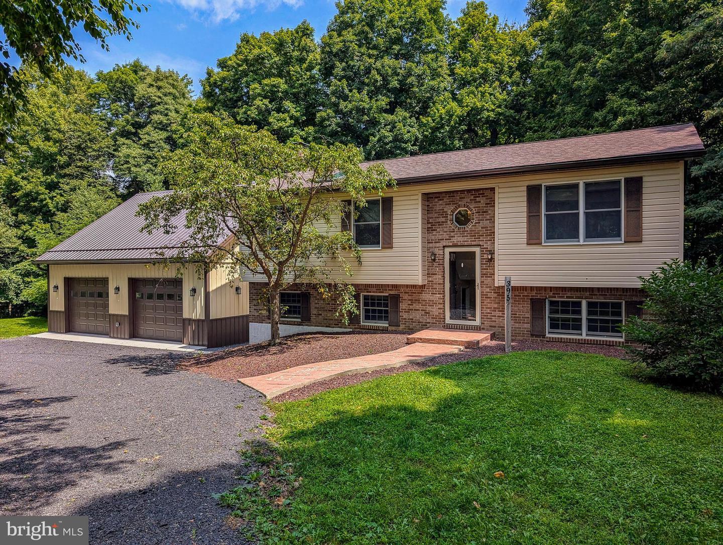 Property Photo: 395 Fernwood Road PA 15554
