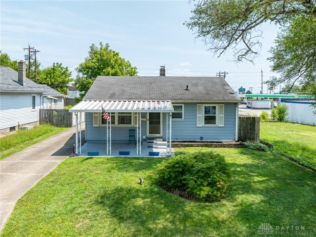Property Photo: 609 Gideon Road OH 45044