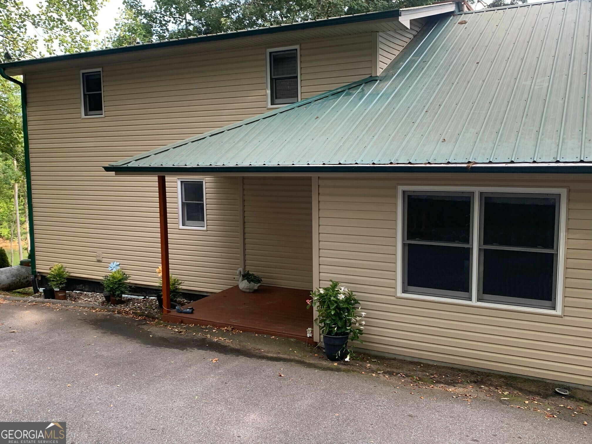 Property Photo:  1102 Gibbs Road  GA 30512 