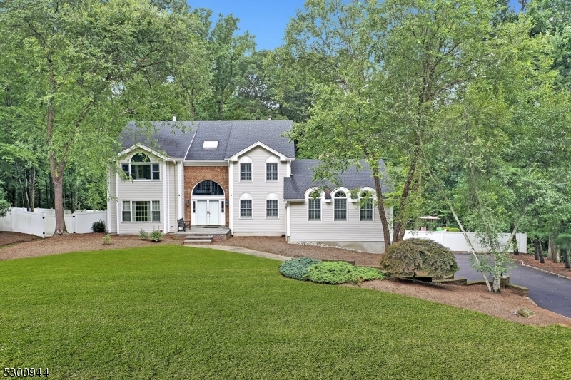 Property Photo: 17 Castle Ct NJ 07869