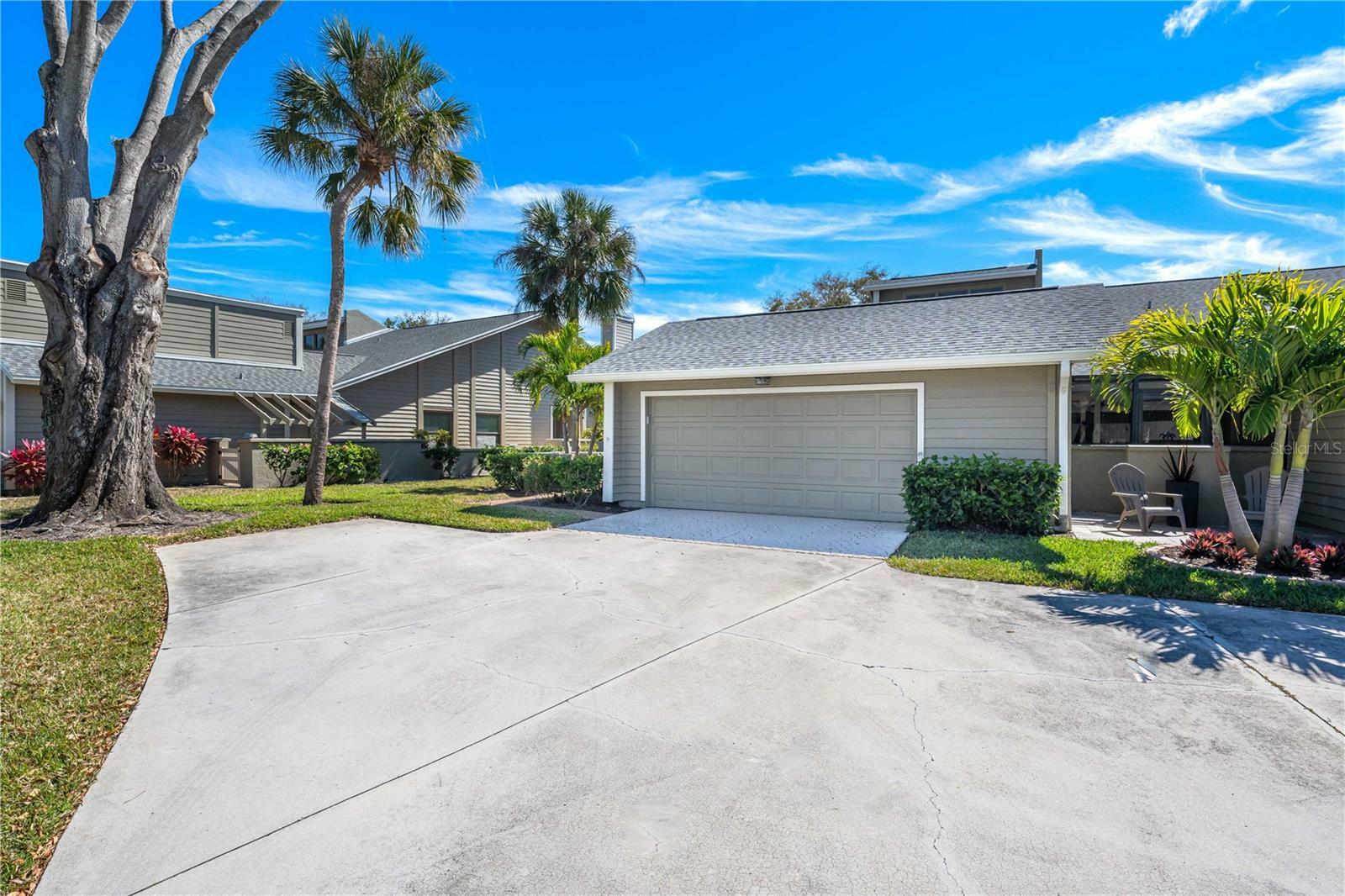 3405 Avenida Madera B  Bradenton FL 34210 photo