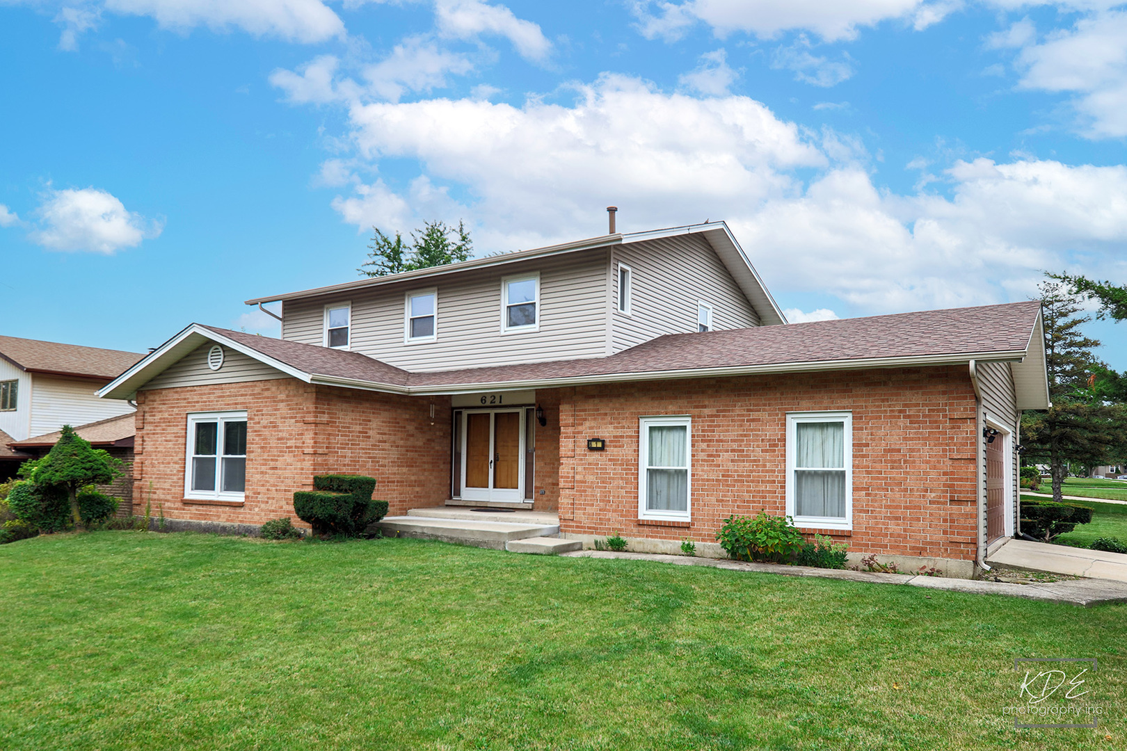 Property Photo:  621 N Pinecrest Road  IL 60440 