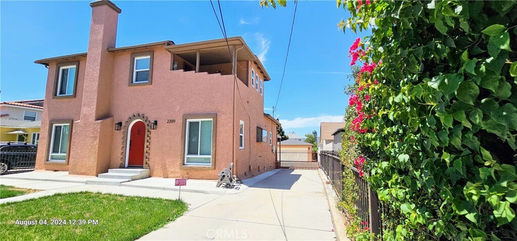 Property Photo:  2209 S Palm Avenue  CA 91803 