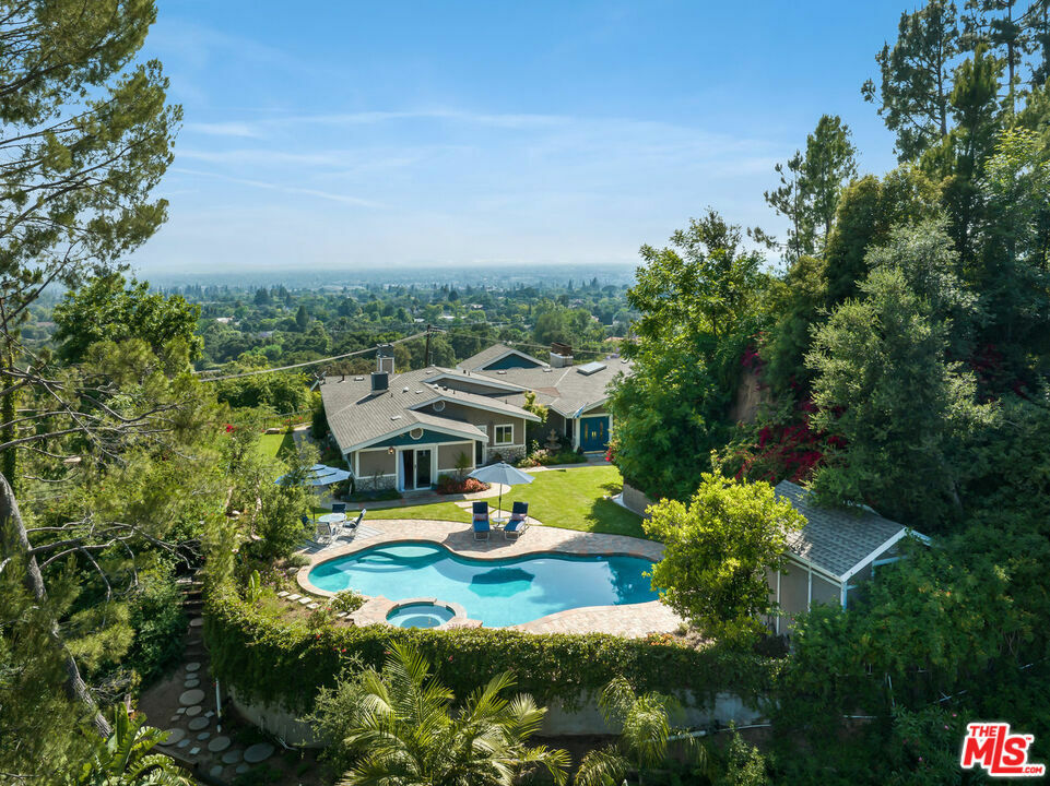 Property Photo: 813 Norumbega Drive CA 91016