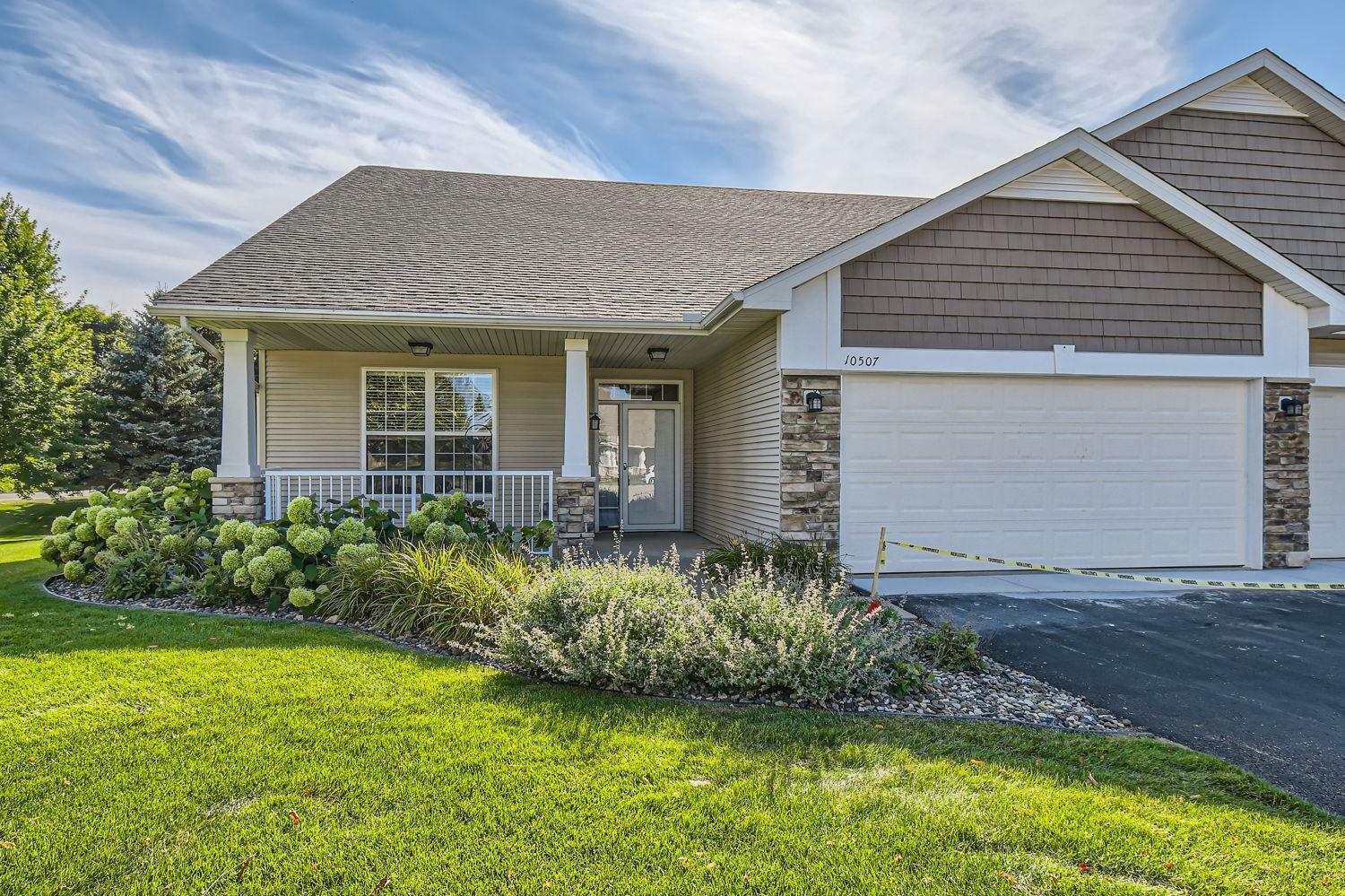 Property Photo: 10507 Kingsway Court MN 55129