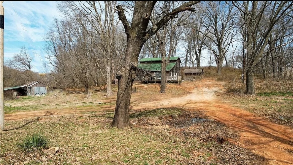 Property Photo:  15986 Easterling Road  AR 72751 