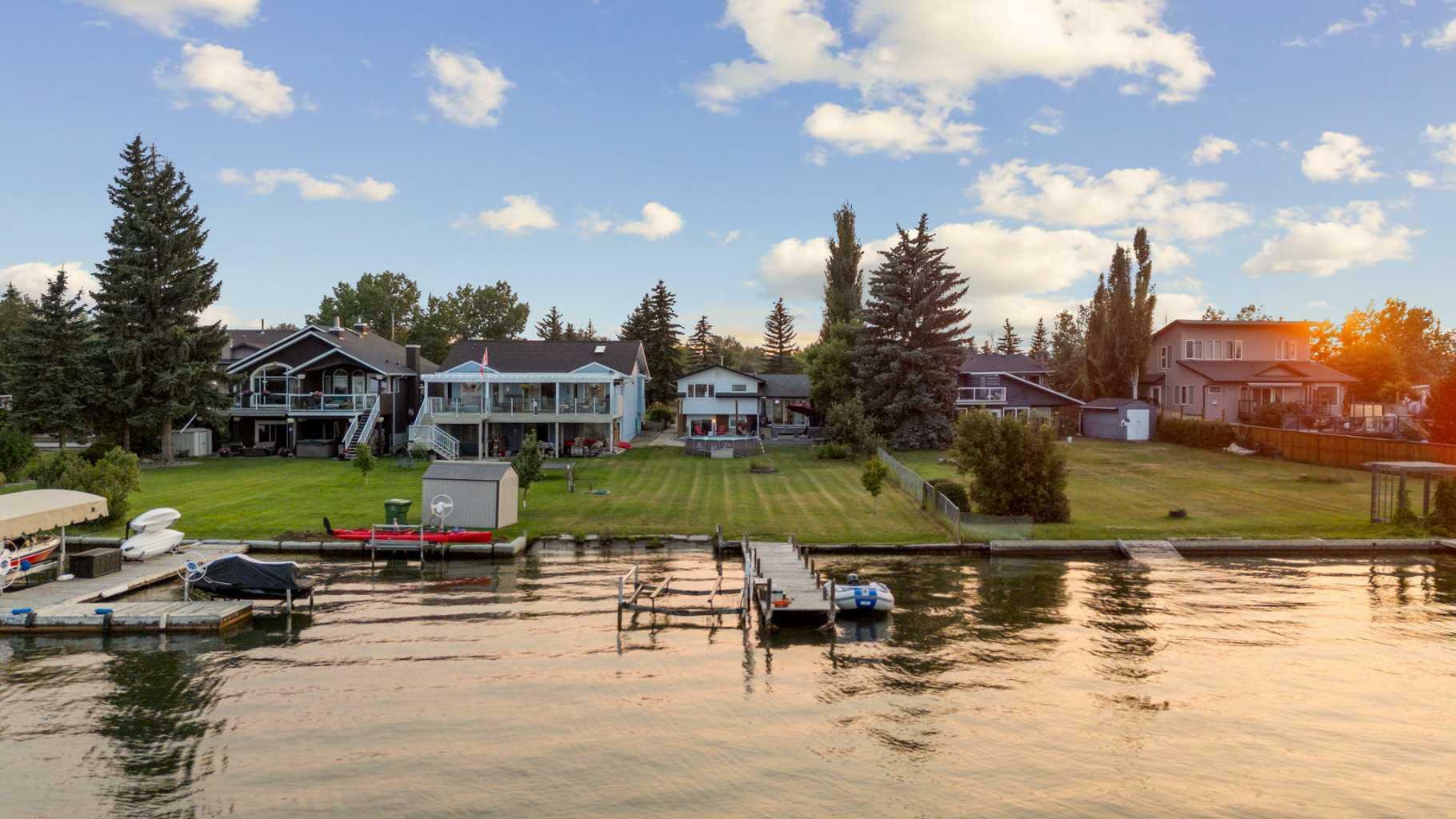 Property Photo:  272 West Chestermere Drive  AB T1X 1B2 