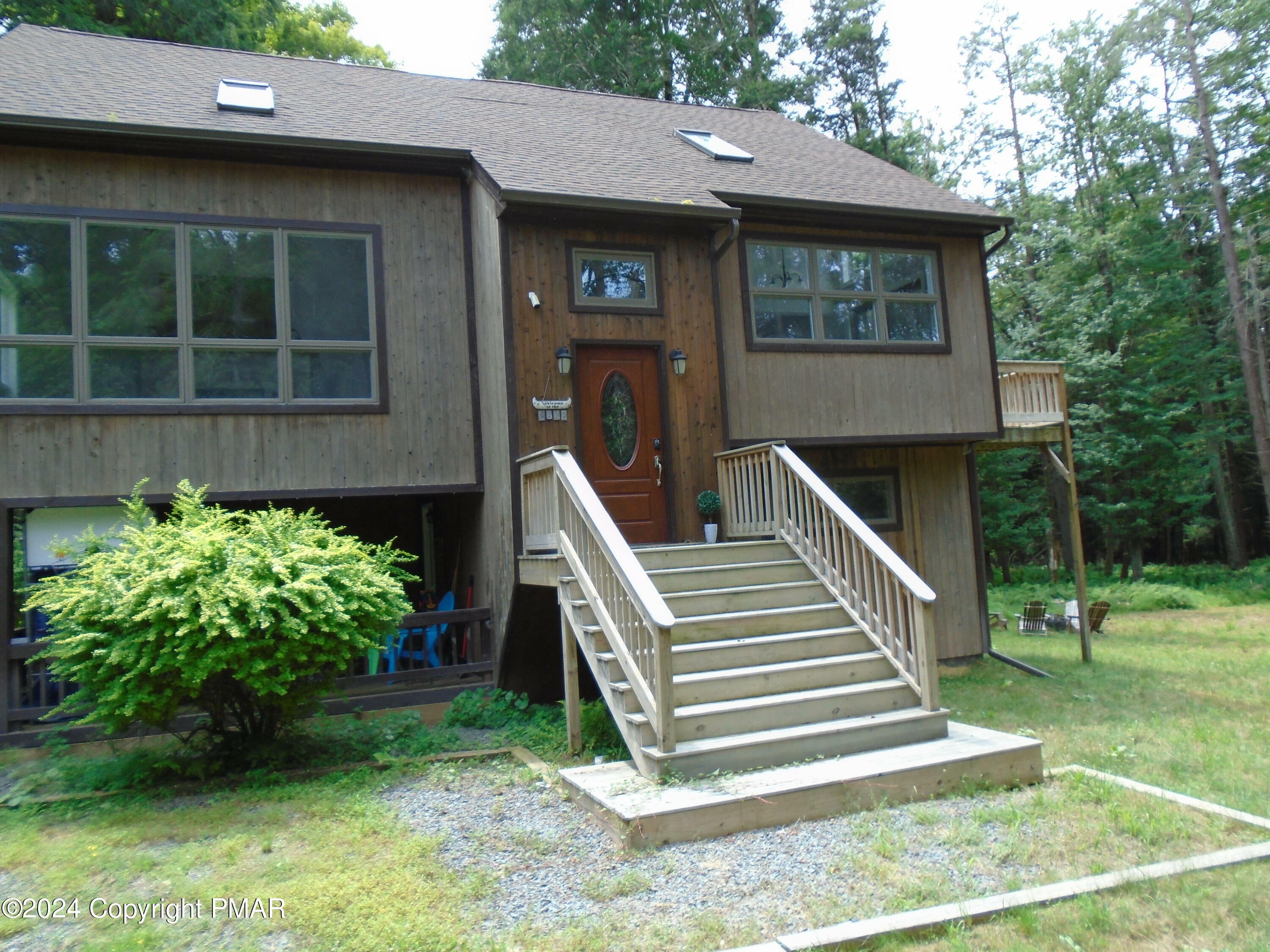 Property Photo:  2106 Wagner Forest Drive  PA 18347 