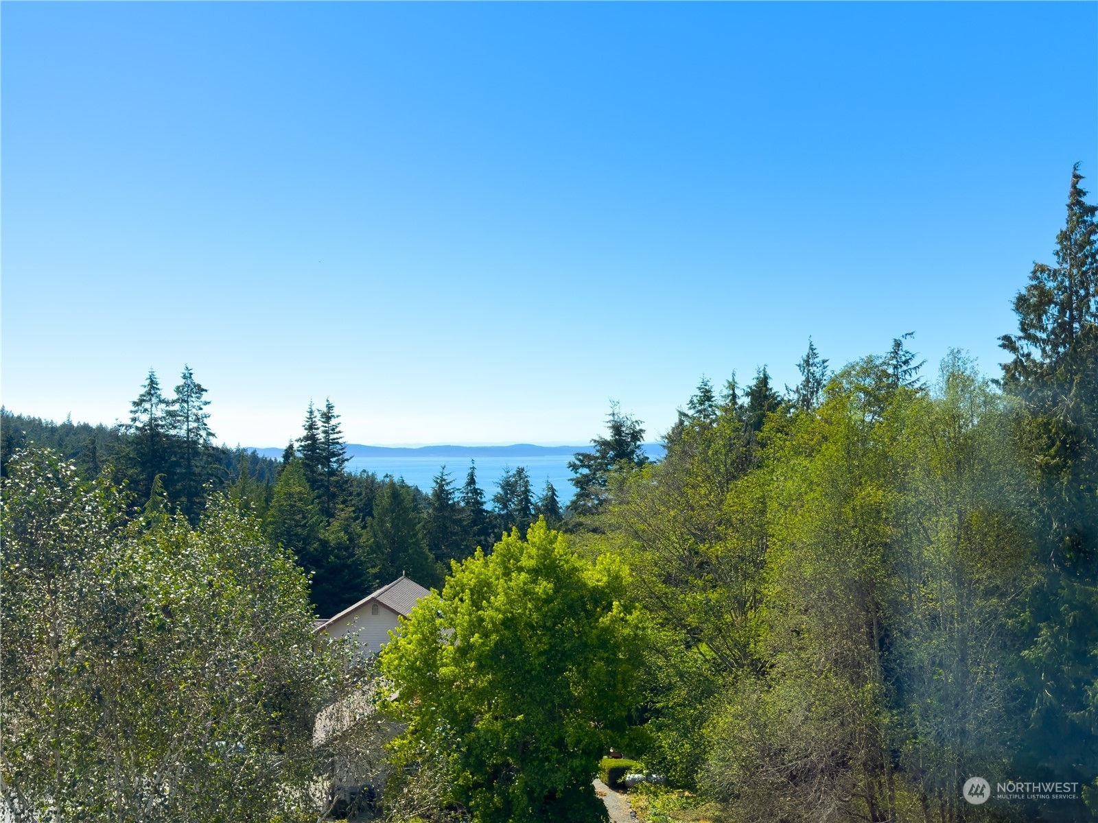 Property Photo:  14009 Seaview Way  WA 98221 