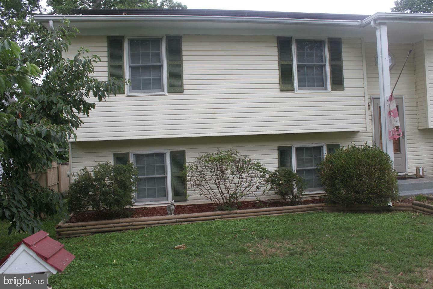 Property Photo:  1740 Shady Side Drive  MD 21037 