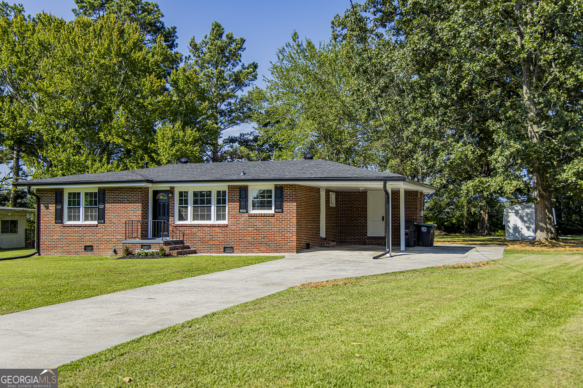 Property Photo:  19 NW Sandy Beach Terrace  GA 30165 