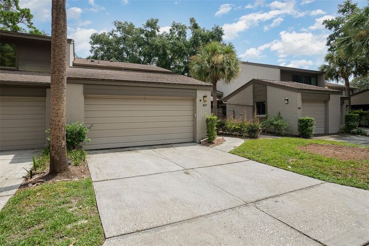 Property Photo:  507 Goodridge Lane  FL 32730 