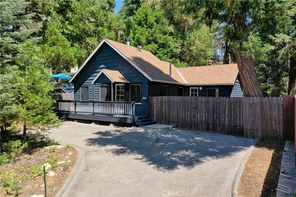 Property Photo:  657 Rose Lane  CA 92391 