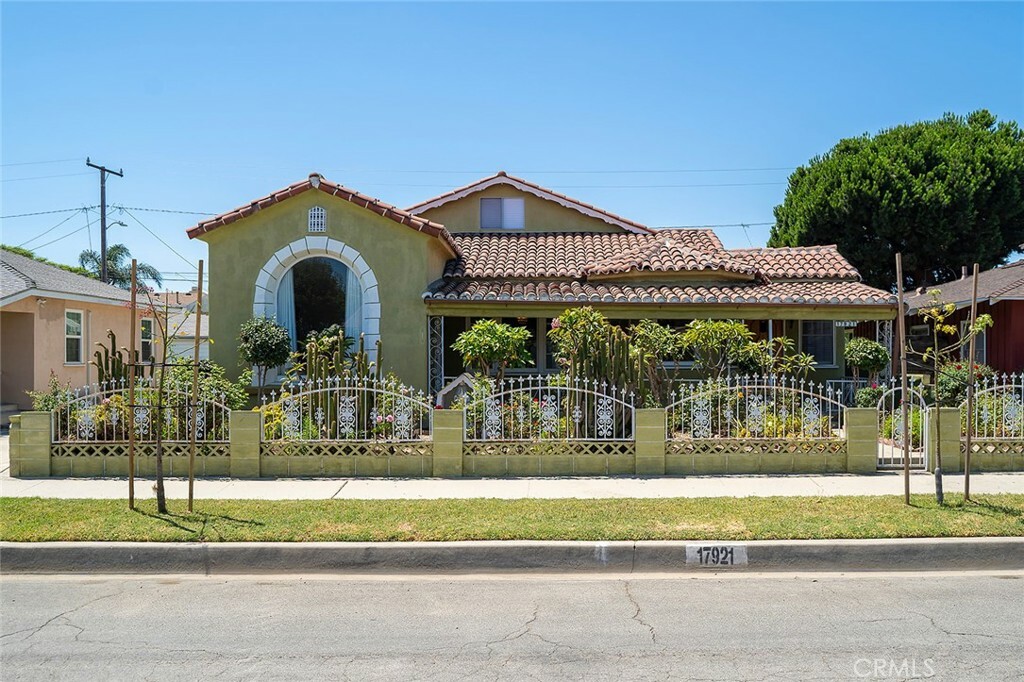 Property Photo:  17921 Elaine Avenue  CA 90701 