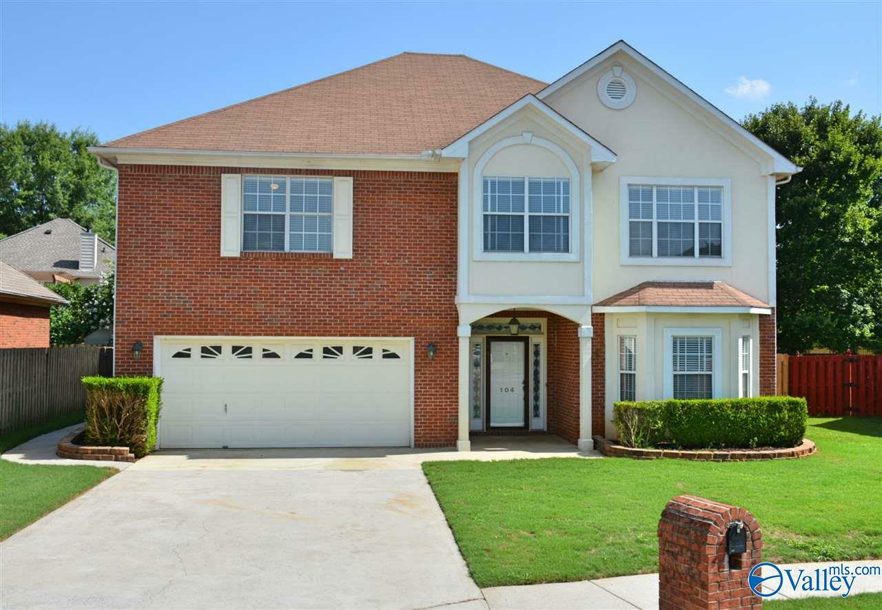 Property Photo:  104 Lancaster Court  AL 35824 