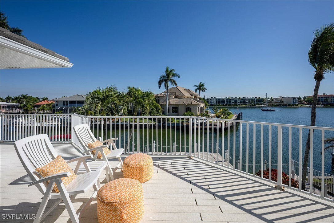 Property Photo:  730 Rockport Court  FL 34145 