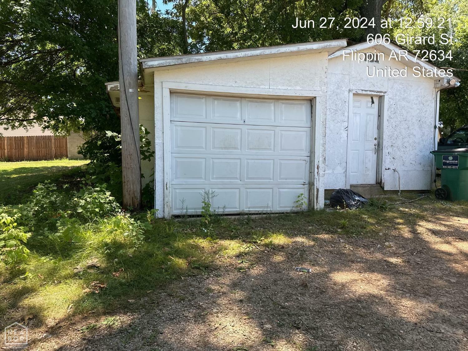 Property Photo:  606 Girard Street  AR 72634 