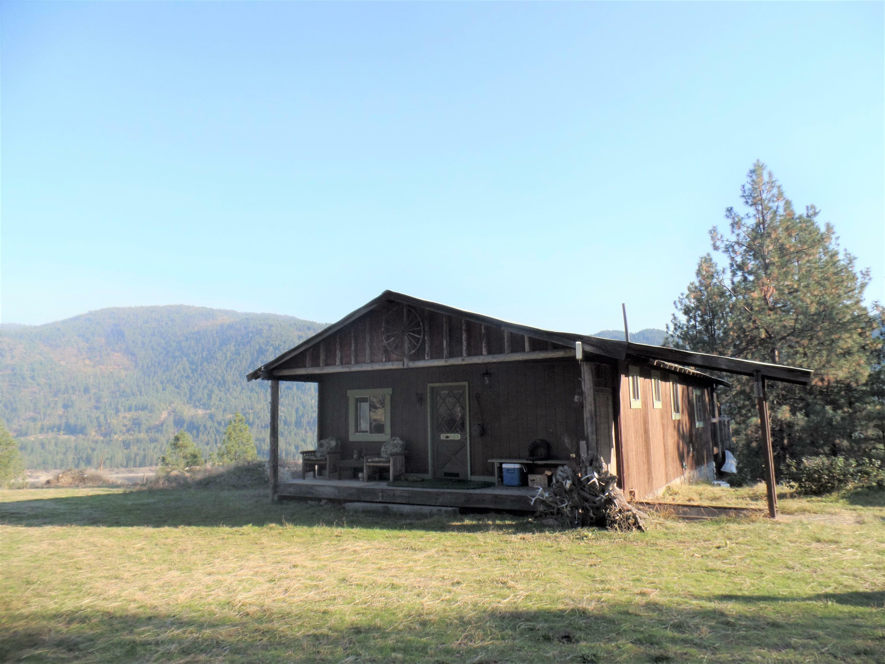 Property Photo:  3632 Critter Way  WA 99141 