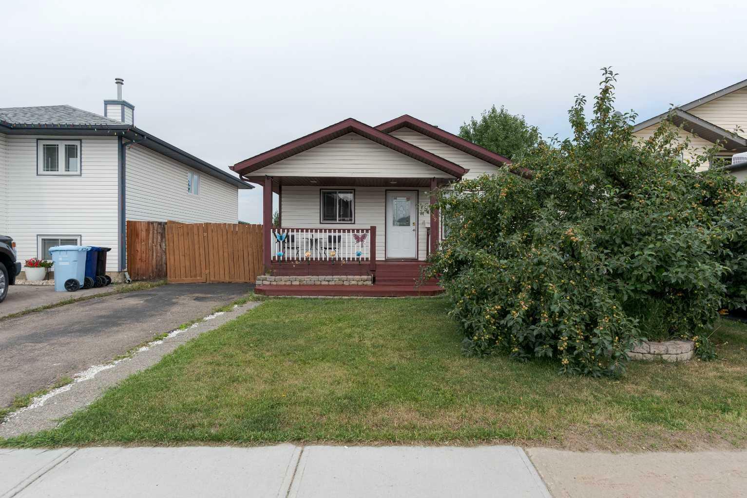 Property Photo:  152 Webb Drive  AB T9H 5H5 