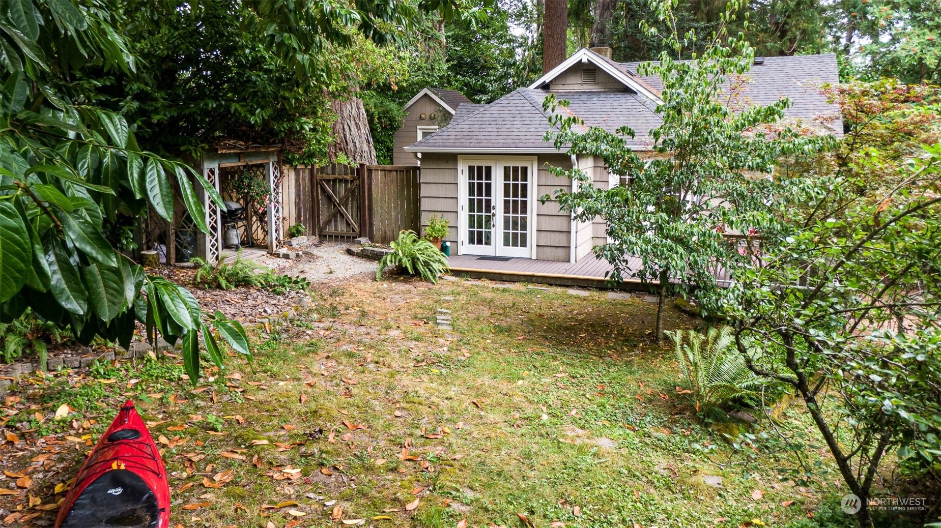 Property Photo:  17118 Tabor Avenue SW  WA 98070 