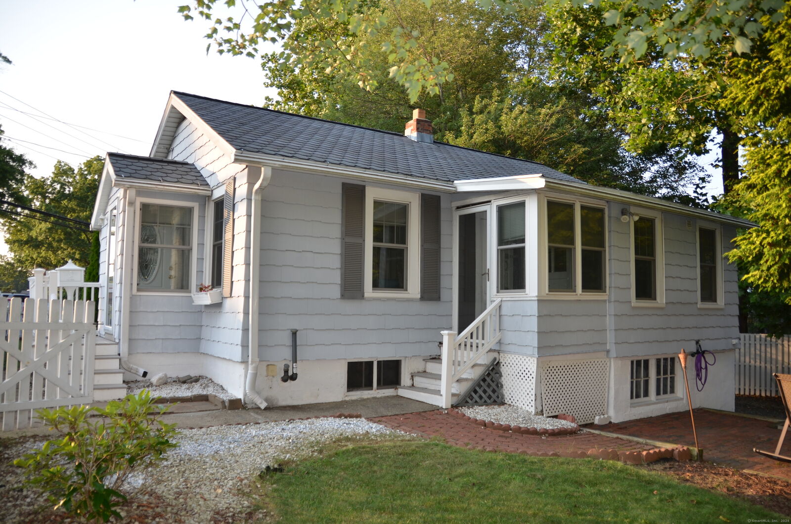 Property Photo:  4 Casco Street  CT 06460 