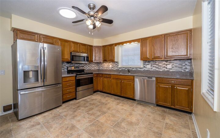 Property Photo: 37425 Teaberry Loop FL 33542