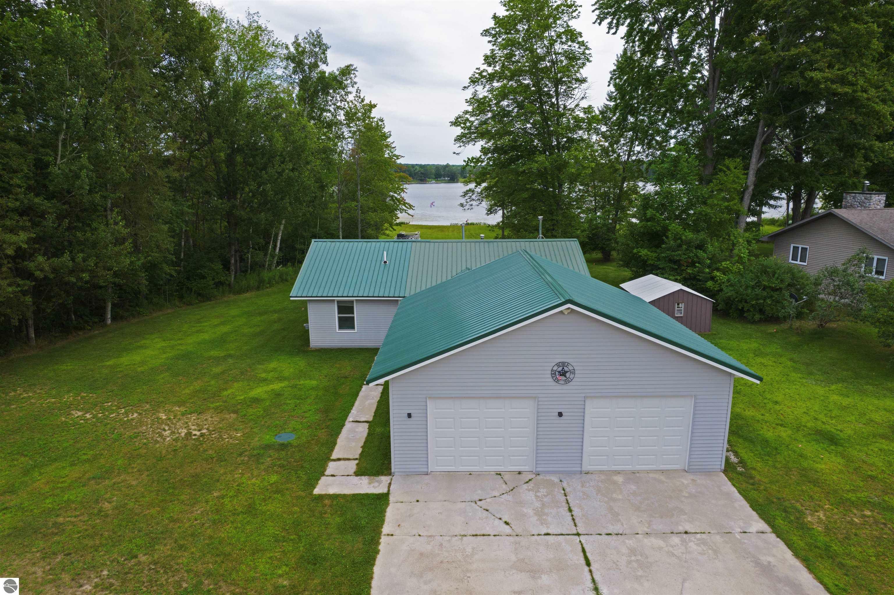 4166 N Shore Drive  Kalkaska MI 49646 photo