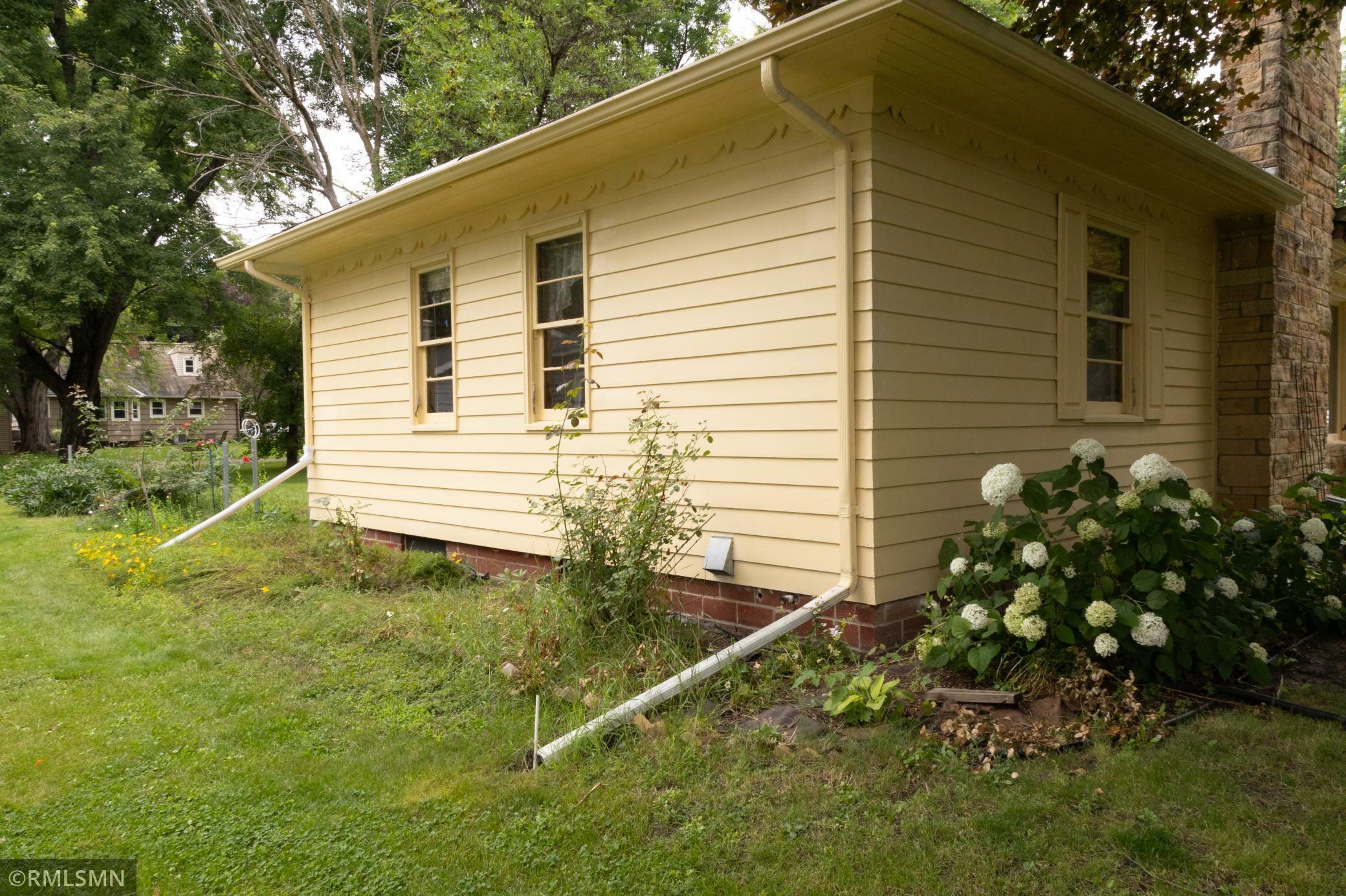 Property Photo:  1603 Judd Avenue N  MN 55336 