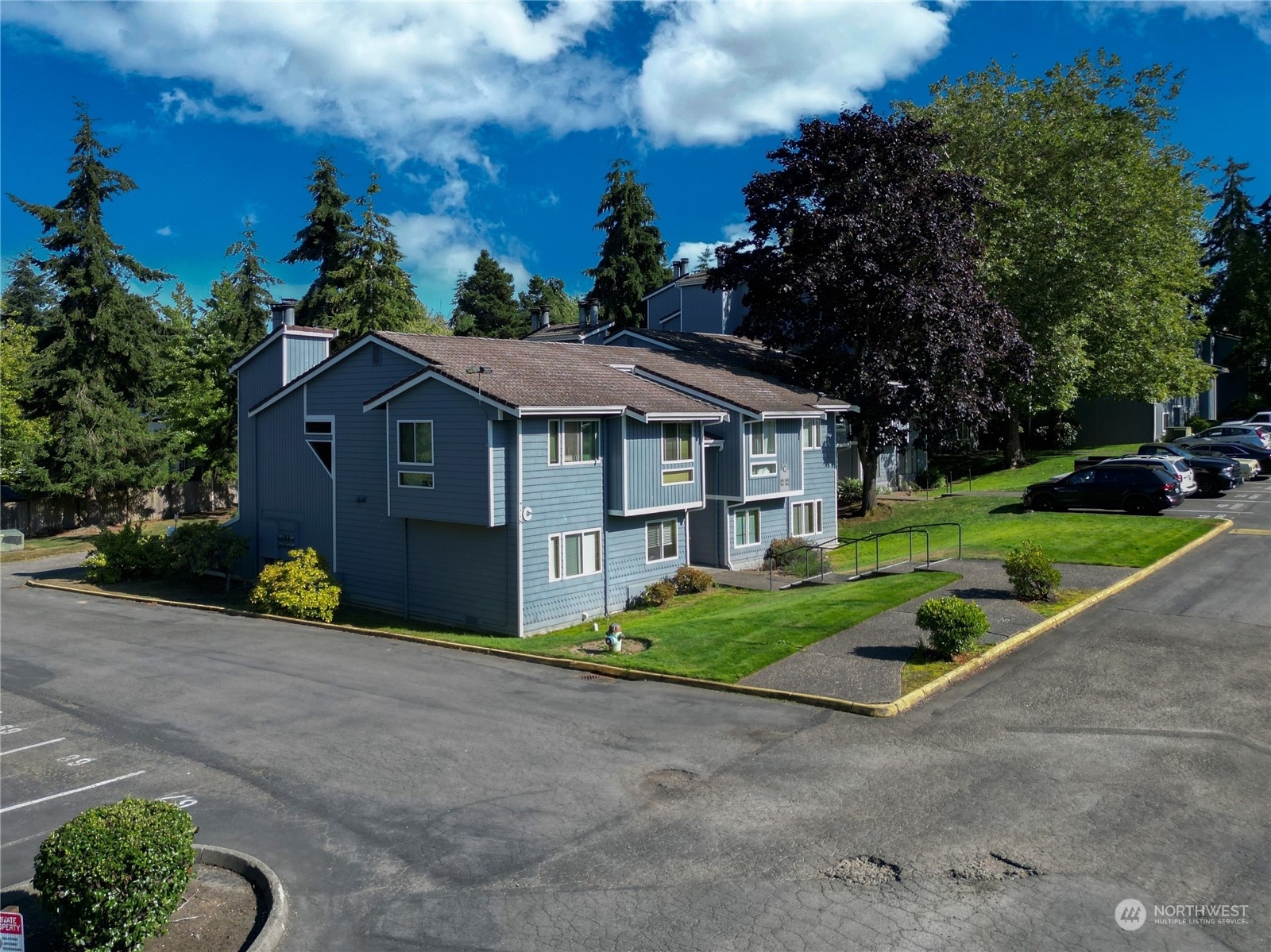 Property Photo:  4118 212th Street SW C103  WA 98043 