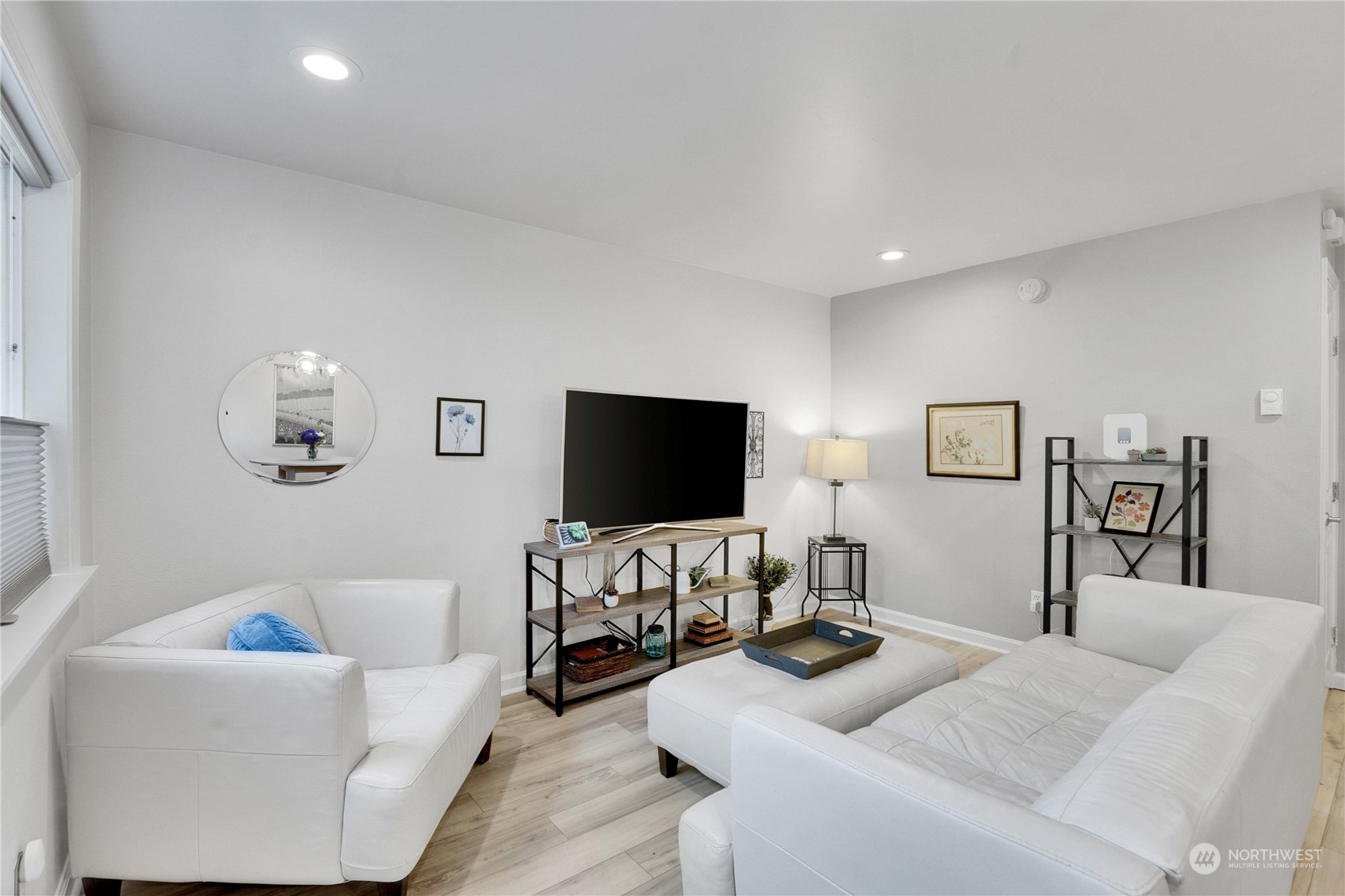 Property Photo: 604 N 3rd Street 3 WA 98403