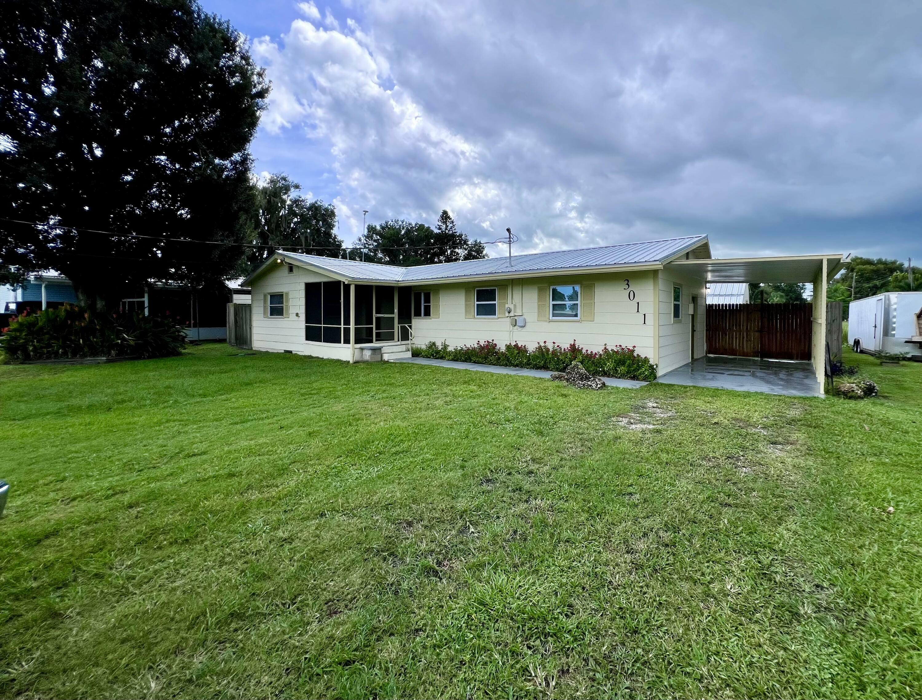 Property Photo:  3011 SE 33rd Drive  FL 34974 