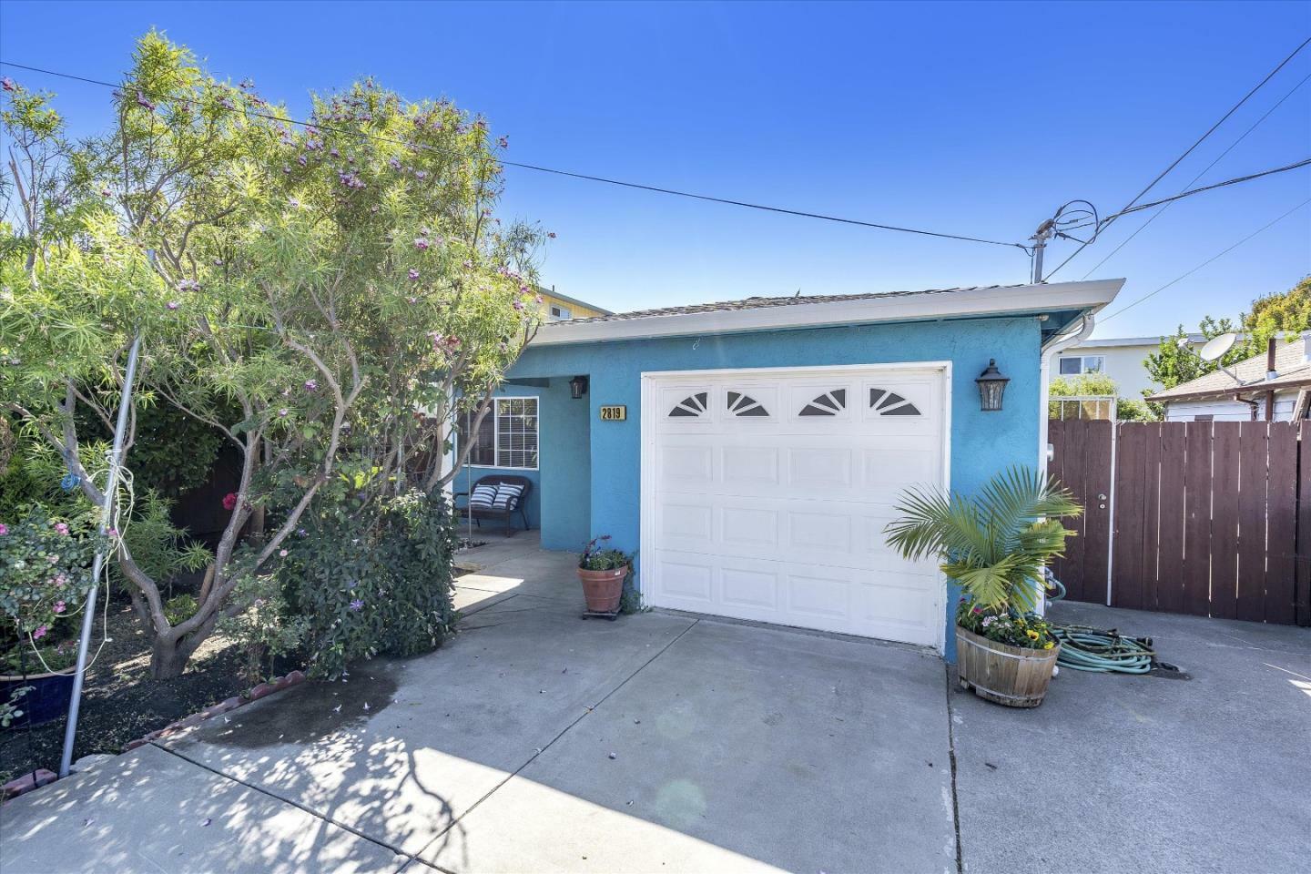 Property Photo:  2819 11th Street  CA 94806 