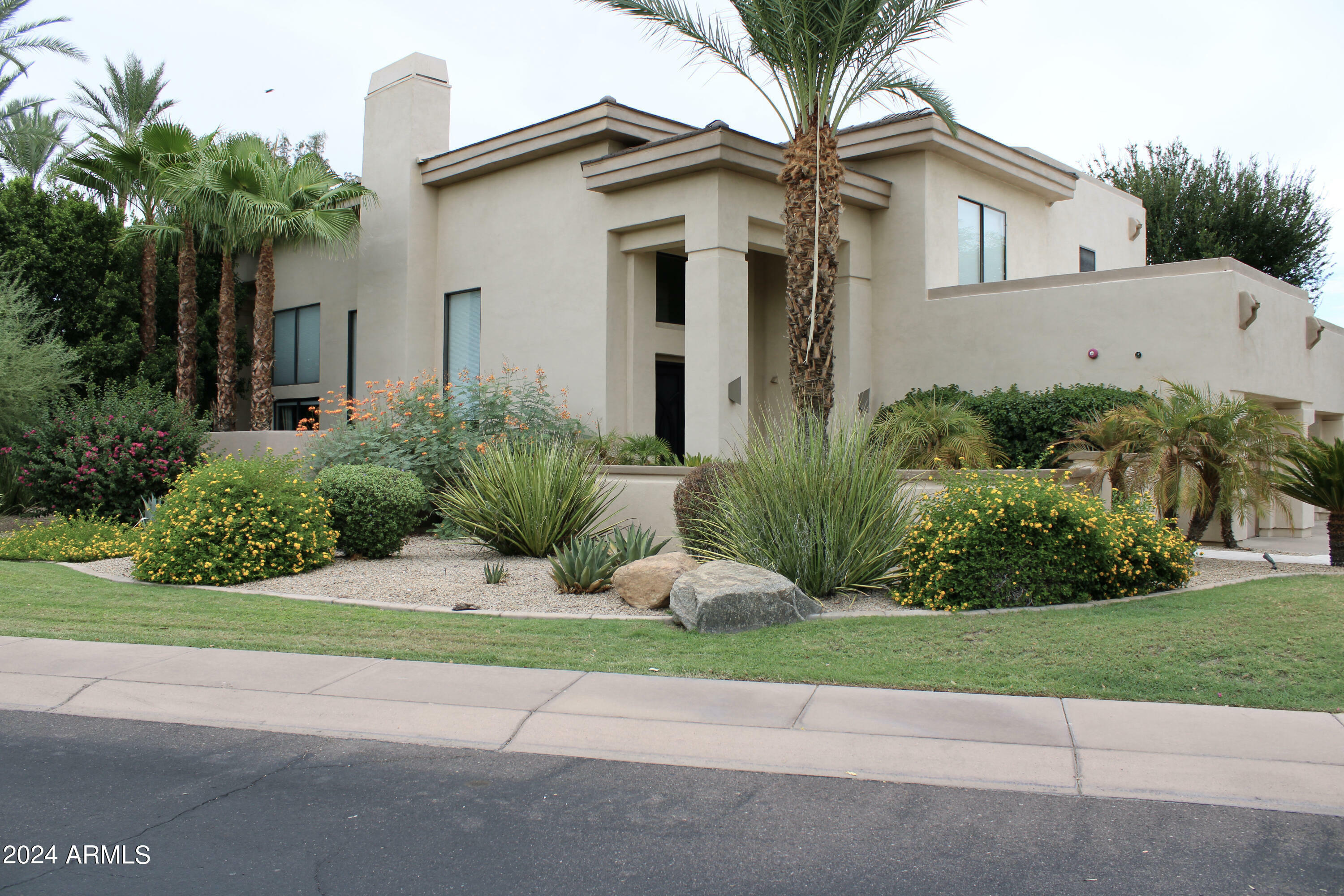 Property Photo:  7425 E Gainey Ranch Road 50  AZ 85258 