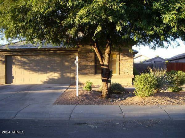 Property Photo:  15664 W Saguaro Lane  AZ 85374 