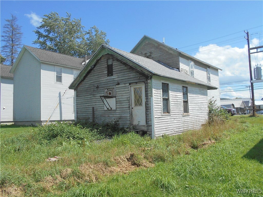 Property Photo:  35 Elm Street  NY 14737 