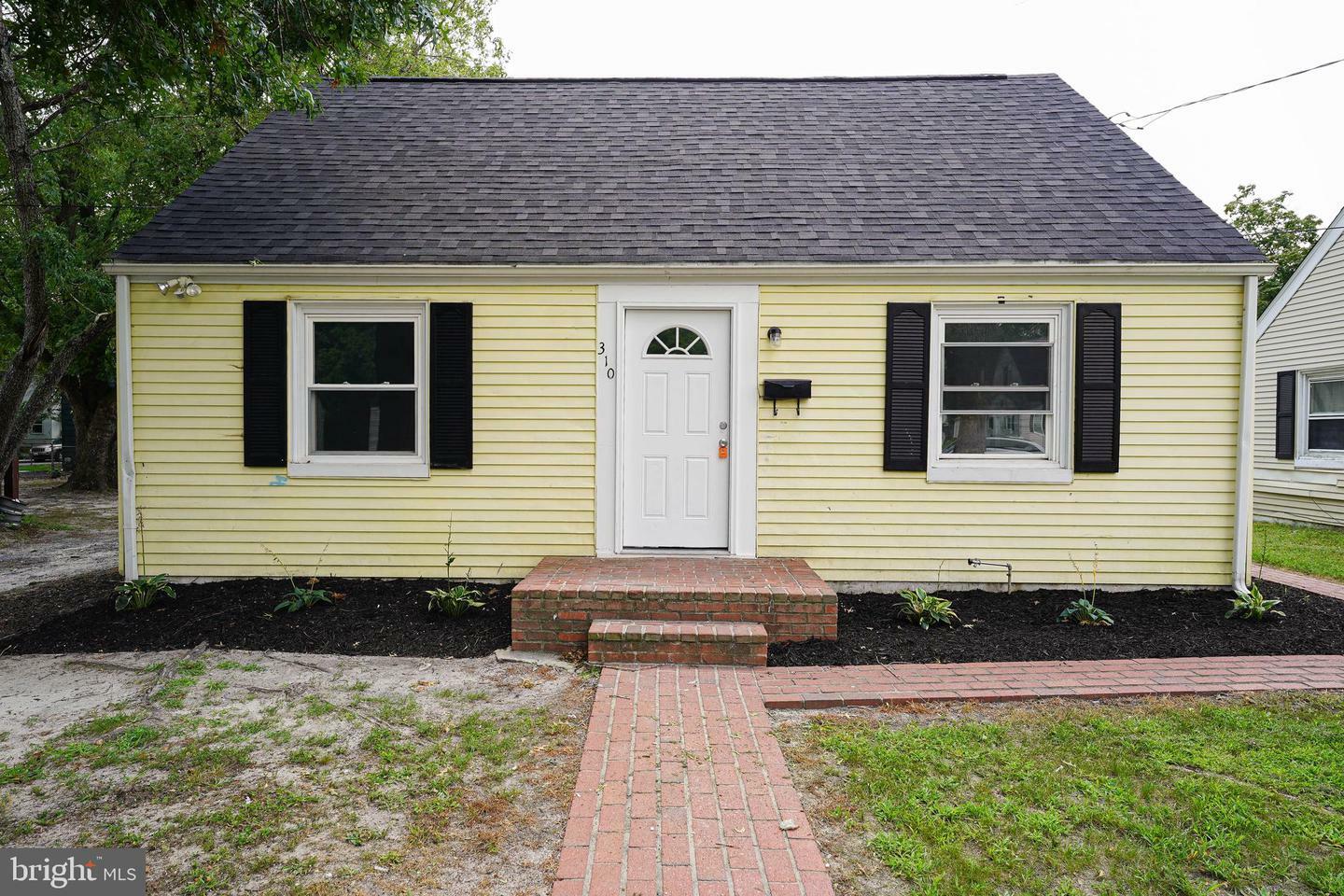 Property Photo:  310 Princeton Avenue  MD 21804 