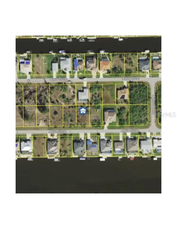 Property Photo: 15443 Aqua Circle FL 33981
