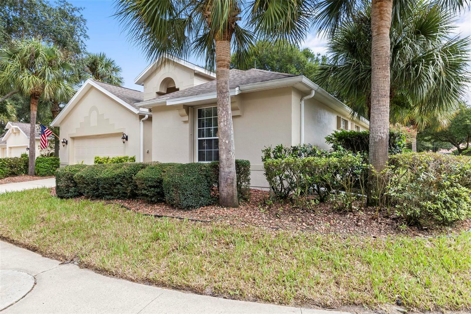 Property Photo:  2 Shinnecock Court  FL 32137 