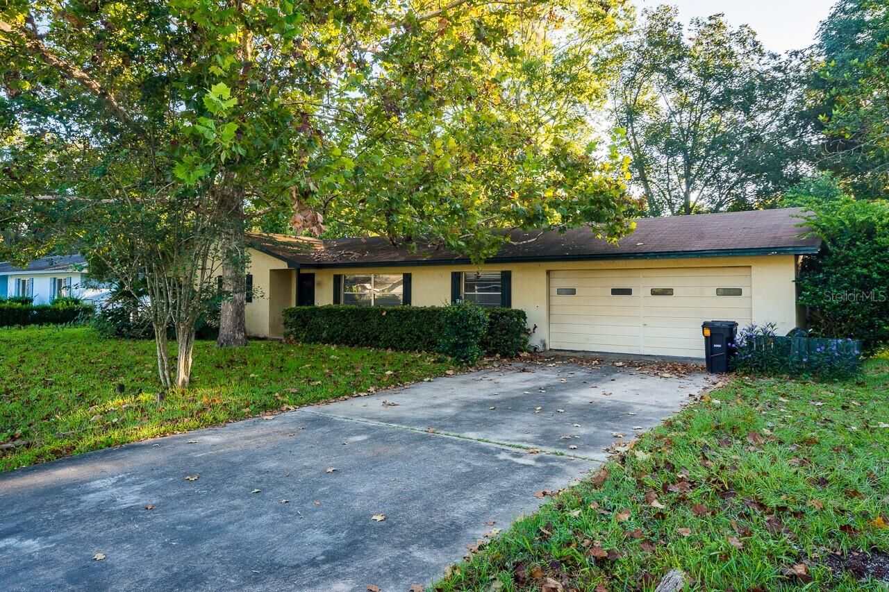 Property Photo: 2007 NW 56th Terrace FL 32605