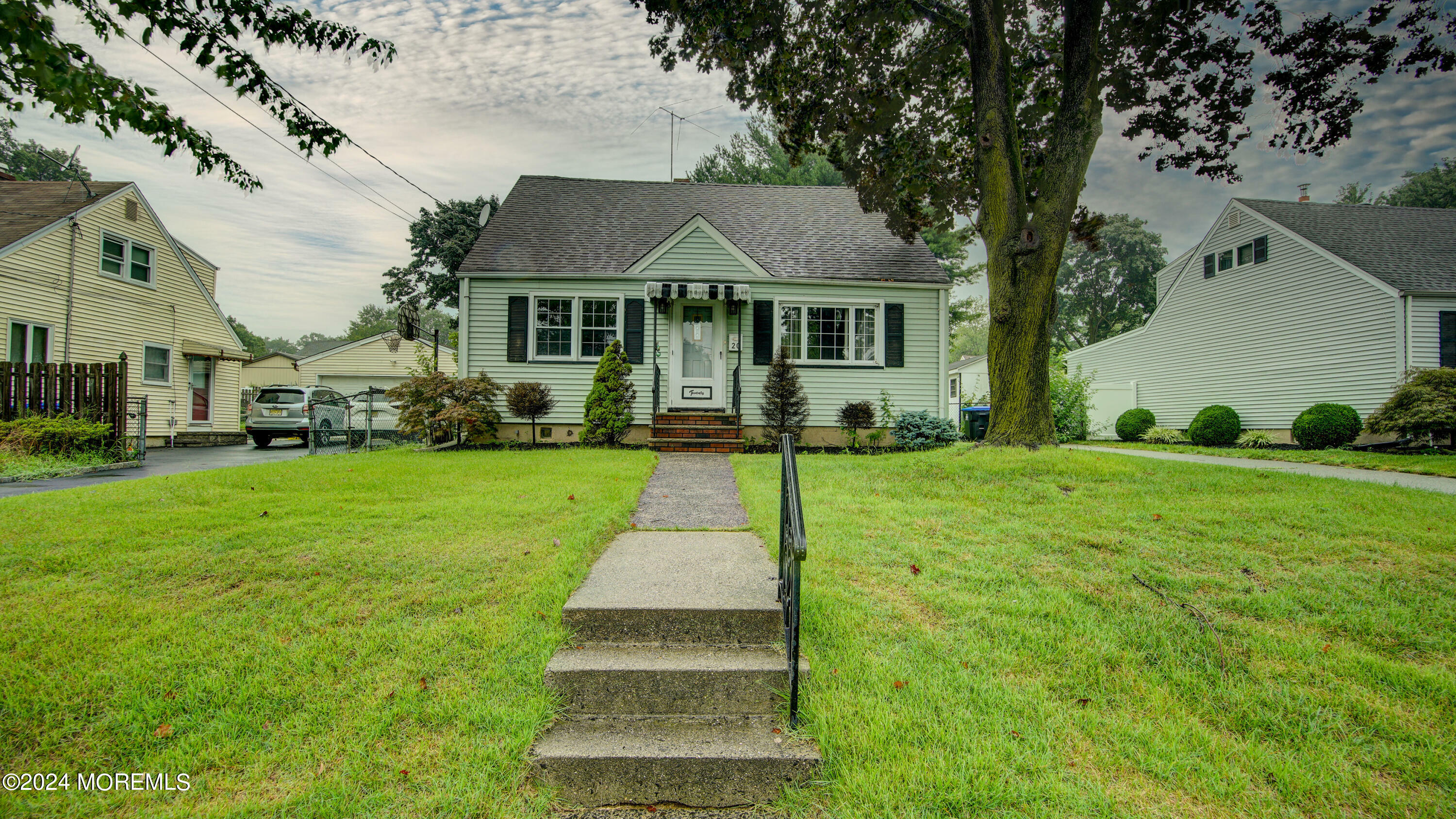 Property Photo:  20 Gunia Street  NJ 08816 