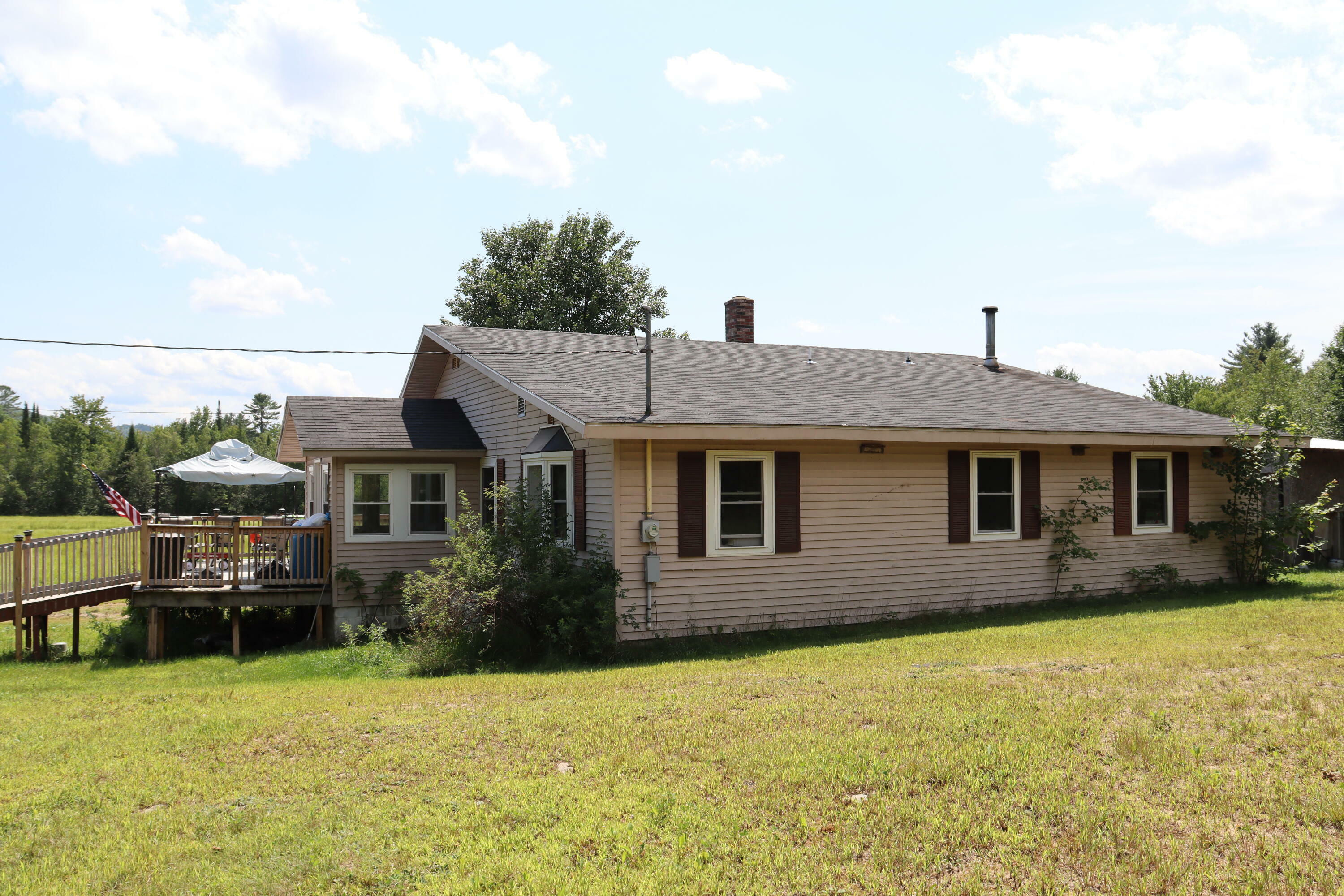 Property Photo:  712 Weld Street  ME 04224 