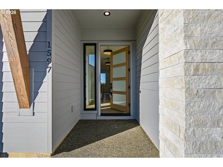 Property Photo:  1597 NW Goodwin St  WA 98607 