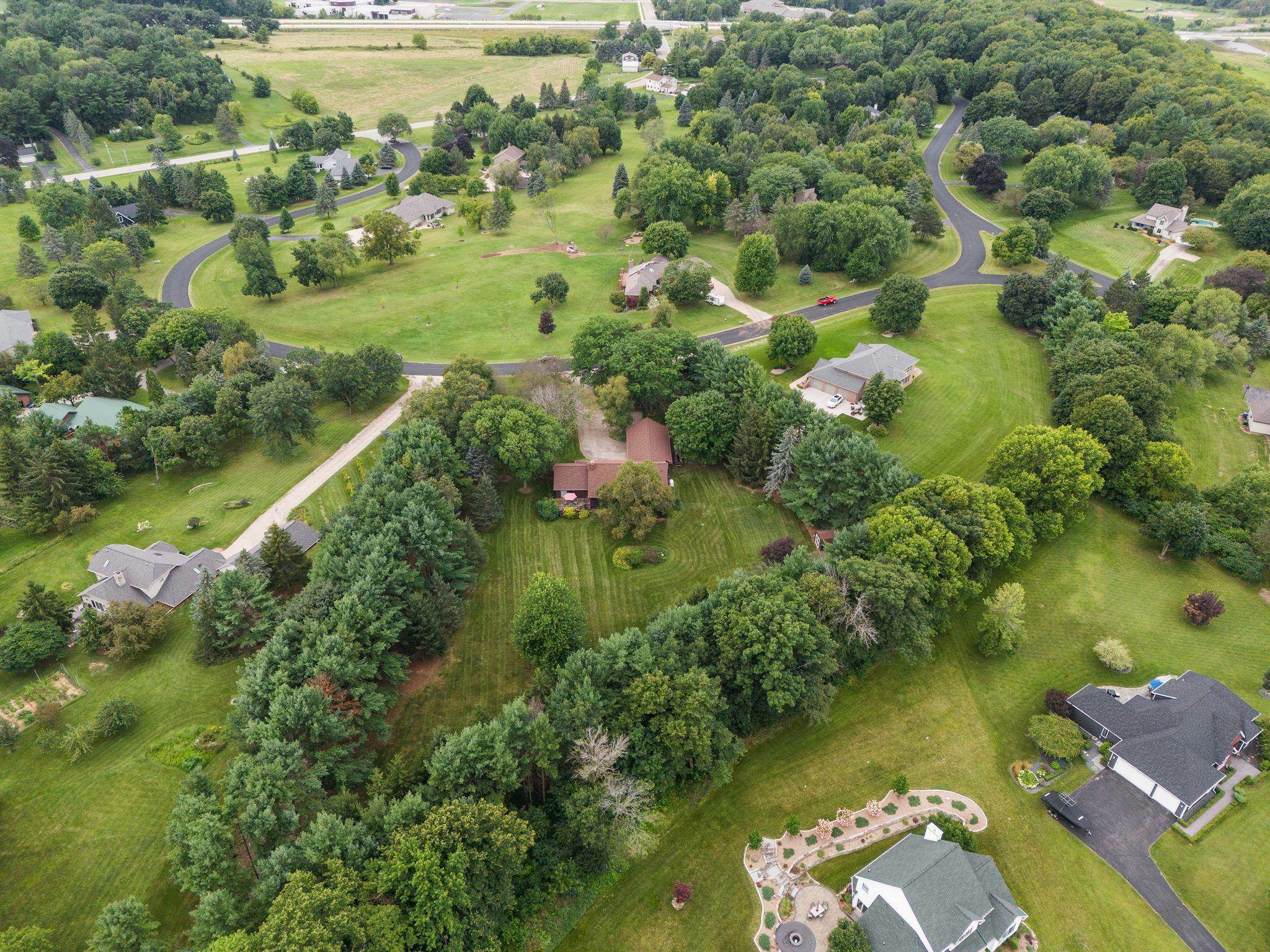 Property Photo:  41 Parkview Lane  WI 54944 